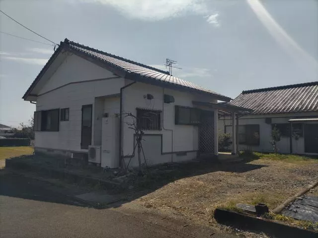 Kijō-gun, Kijō Town, Oaza Shiiki (Takanabe Station) Single-story building 3DK