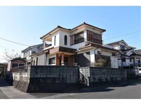 ■ 7-minute walk to Taiyo Mitsuyama Store ■ 15-minute walk to JR Sakanoue Station ■ Mitsuyama Danchi ■ Southeast Corner Lot