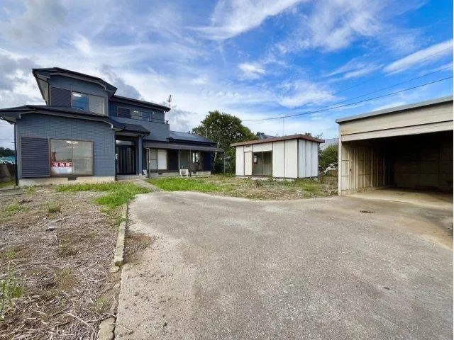 ♪Interior and exterior renovation completed♪◇5LDK◇Approximately 150 tsubo!◇Garage with shutter available