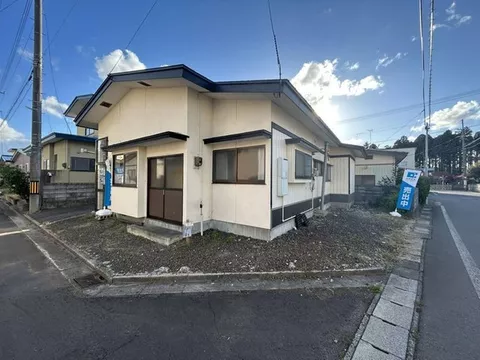 Nagano City, Amori - Good view from the second floor of the used house, garden on the south side