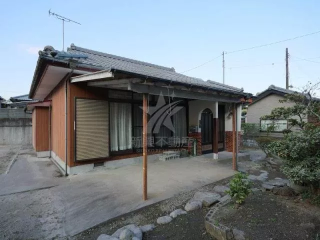 This is a used house located in a convenient area of Osumi Town!