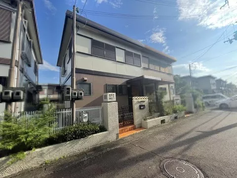 ■ 4LDK terrace house ■ LDK is approximately 12.5 tatami mats