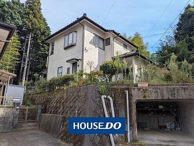 Used single-family home with parking land, Suwanohonmoto, Shunan City