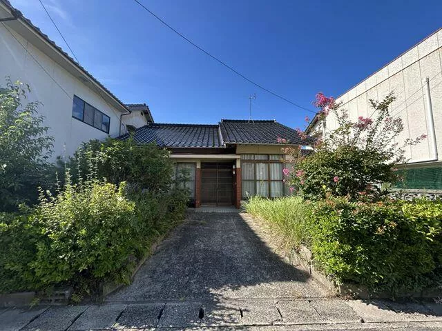 Hamada City, Atsuta Town (Nishi-Hamada Station), single-story building, 3DK