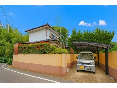 ～Two-story wooden building with parking and free renovation♪ Expanding living possibilities in Dazaifu～