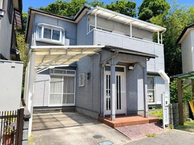 The house is vacant, so you can view the interior immediately. Please take a look.