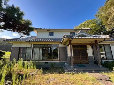 Kunisaki City, Aki Town, Itonaga (Nakayamakou Station) Single-story building 6DK