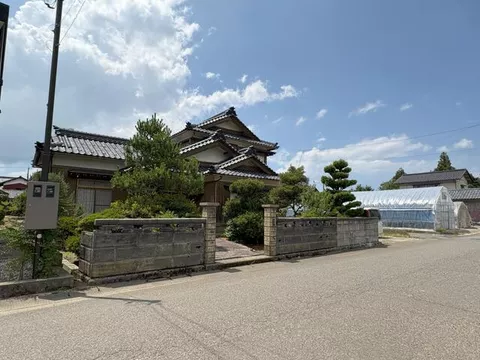 Sakai City, Maruoka Town, Genjo (Maruoka Station) 2-story building 9DK