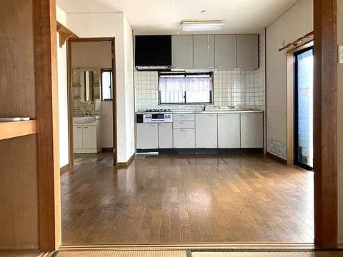 Used single-family home, JR Mugi Line, Jizo Bridge Station, 13-minute walk - Image 2