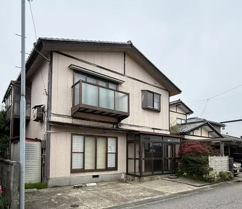 Takaoka City Nomura (Etchu Nakagawa Station) 2-story 6DK