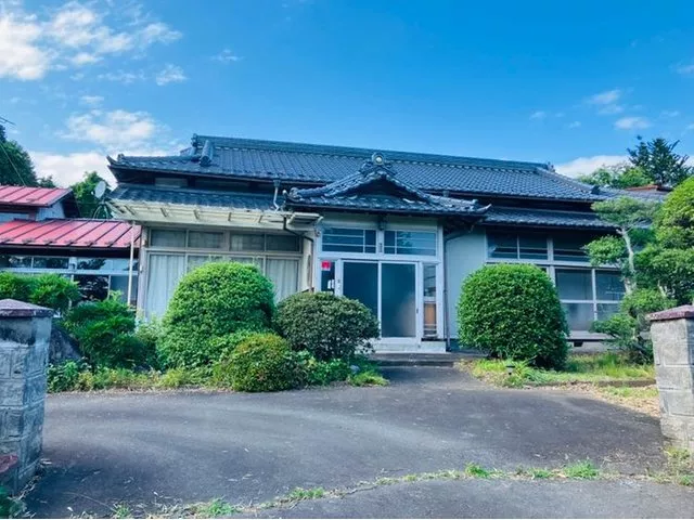 ■ Over 2300 tsubo of land! Recommended for a quiet life in a nature-rich environment.