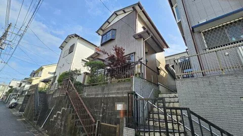 Fujimicho 3-chome, Yokosuka City (Kenritsu University Station) 2-story 3DK