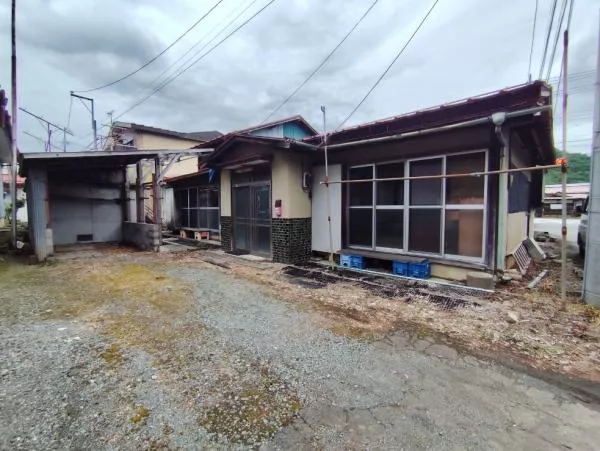 Tsuru City, Tokaichiba (Tokaichiba Station) Single-story building 4DK