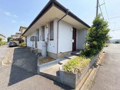 Koyu District, Takanabe Town, Oaza Mochida (Takanabe Station) Single-story building 4DK