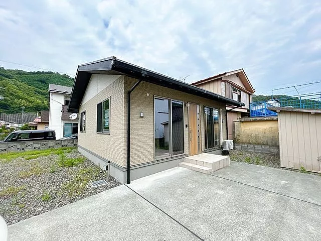 Used single-family home in Sakuragi Town, Otsuchi Town, Kamihayashi County.
