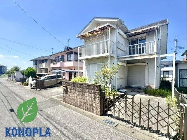 Full renovation property ☆ with carport ■ parking for 3 cars ■ loft ■ south-facing road with good sunlight ◎