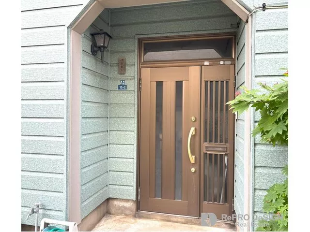 More than 50 tsubo of land, urban gas, elementary school within 10 minutes on foot, all rooms over 6 tatami mats