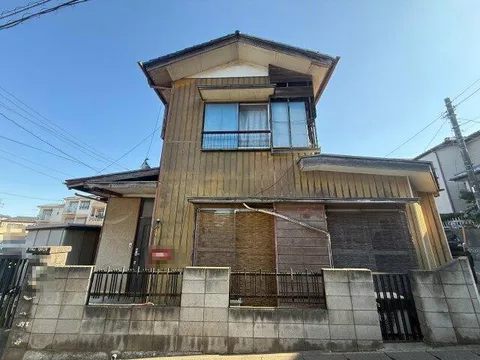 Chiba City, Chuo Ward, Namimi-cho (Gakuenmae Station) 2-story building 5K
