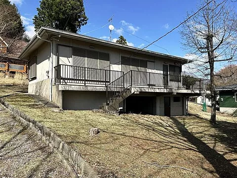 Used single-family home in Yufuin Kogen