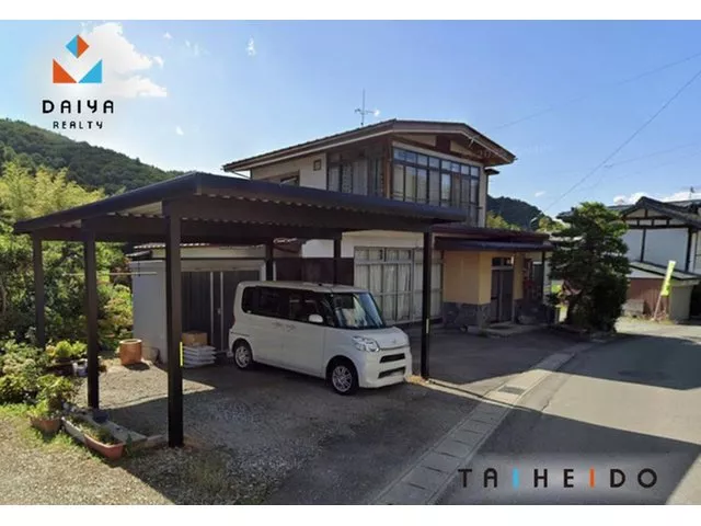 17 minutes on foot to Takase Elementary School and 40 minutes to Takadate Junior High School.