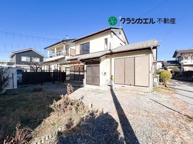 Approximately 300 meters to National Route 4, an area with good access to the city center and Interpark.