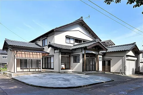 Used single-family home Tsubame City Yone Notsu