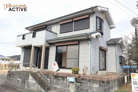 Nobeoka City, Shimomiwa Town (Minami-Nobeoka Station) 2-story building 4LDK