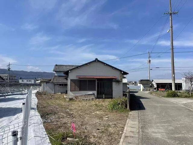 Yoshinogawa City, Kamojima Town, Kirai (Aozutsuka Station) Single-story building 3DK