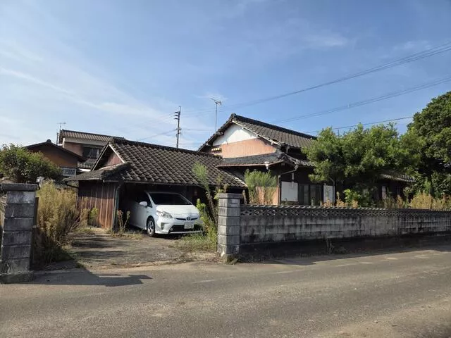 Chikujo-gun Chikujo Town Oaza Yasutake (Chiku Station) Single-story building 5DK