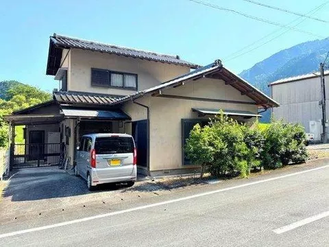 Hamamatsu City, Tenryu Ward, Yokoyama Town (Futamata Honcho Station) 2-story building 5DK