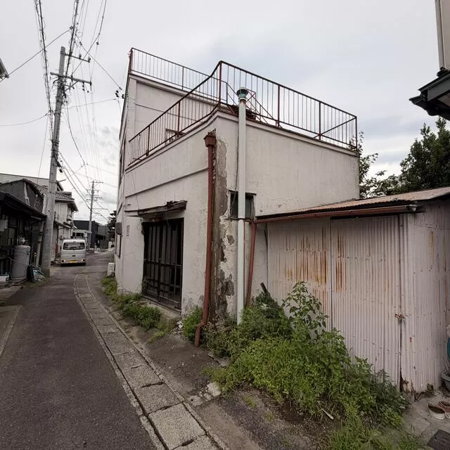 Hashima County, Kasamatsu Town, Shimo Yanagigawa Town (Nishi Kasamatsu Station) 2-story 5DK