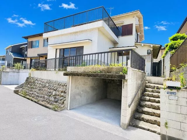 Ikoma-gun Ikakucho Ryuta Kita 1-chome (Horyuji Station) 2-story building 7DK
