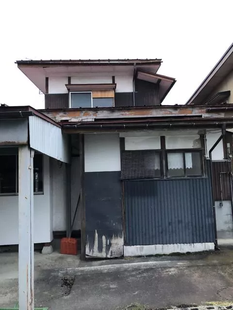 Sakata City, Nishine 2-chome (Sakata Station) 2-story building 5DK