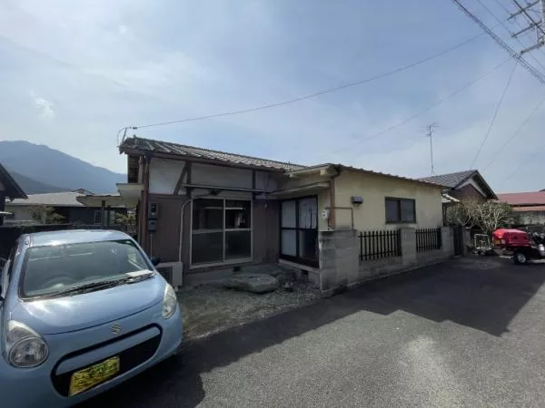 Saijo City, Fukutake Ko (Iyo-Saijo Station) Single-story building 4DK
