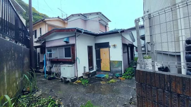 Yokosuka City, Kubiri 2-chome (Keikyu Kurihama Station) 2-story 4DK