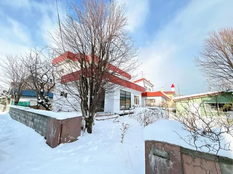 Iwamizawa City, Minamimachi 7-jo 2-chome (Iwamizawa Station) 2-story 4LDK