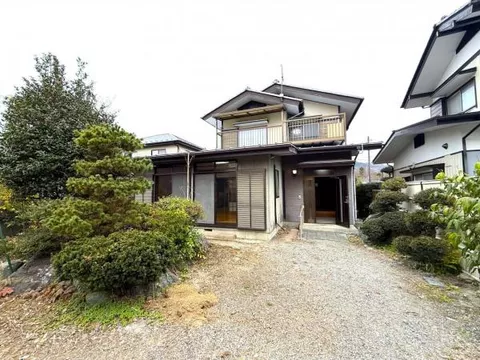 Chichibu-gun Nagatoro-cho Oaza-Nakanoue (Nogami Sta.) 2F 5DK

3,980,000 yen
