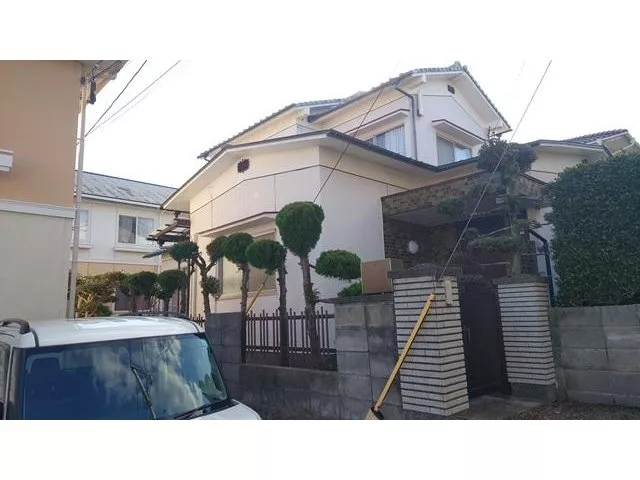 A convenient living area. Located in a land readjustment area, the building is solid.