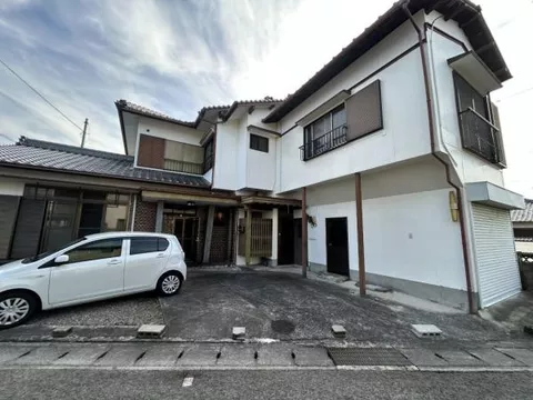 Niihama City, Nakanishi Town (Niihama Station) 2-story 8DK