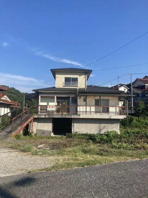 Mihara City, Numata Higashi-cho Ryo-mei (Mihara Station) 2-story building 5DK