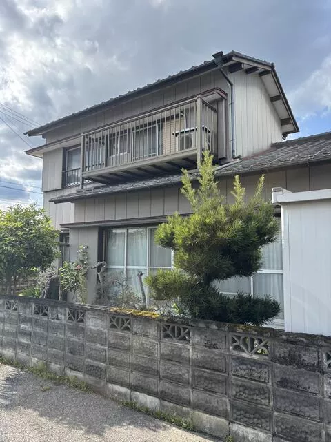 Kamiiwa Town, Itano District, Sebu (Ushijima Station) 2-story building 7DK