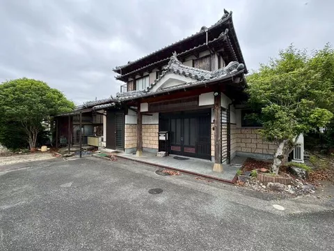 Kanzaki City, Chiyoda Town, Yoe (Igaya Station) 2-story building 6DK
