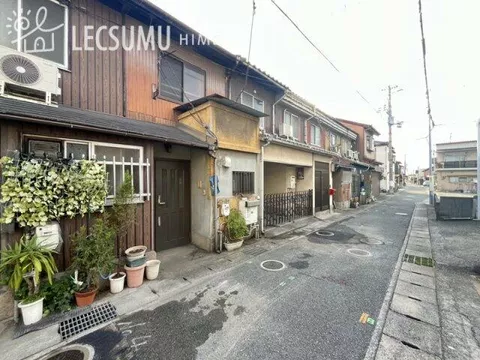 Himeji-city, Shikama-ku, Hosoe (Shikama Sta.) 2F 4DK

1,500,000 yen