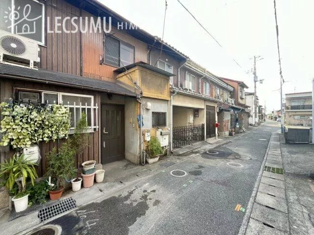 Himeji-city, Shikama-ku, Hosoe (Shikama Sta.) 2F 4DK

1,500,000 yen