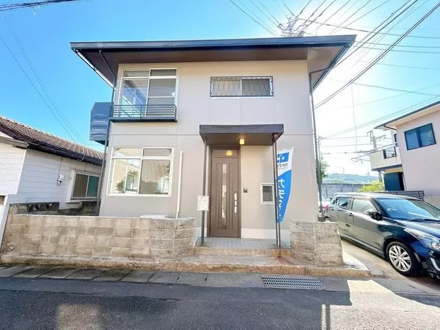 Open house held / Interior and exterior renovation completed / Water facilities replaced / Parking for 2 cars available / Southeast corner lot / Nishi Karatsu