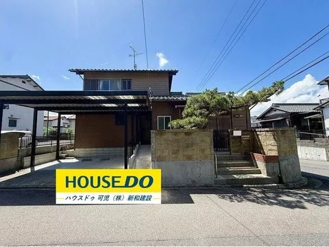 Northwest corner lot, almost unused since the 2017 renovation ♪ Abundant living facilities within a 5-minute drive ♪ - Image 1