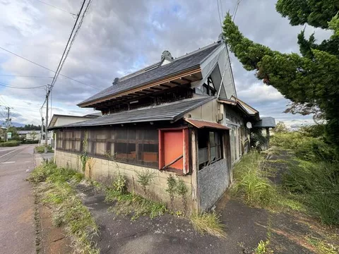 Nishiochi County, Iide Town, Oaza Hagiu (Hagiu Station), 2-story, 6DK