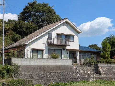 Asakuchi County Rishojō Town Oaza Satomi (Kamogata Station) Two-story building 3DK
