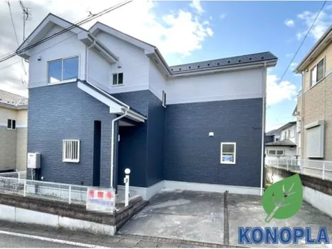 Newly renovated inside and out, delivered in beautiful condition☆ Completed in R1 ■ Great sunlight ◎ ■ Plenty of storage