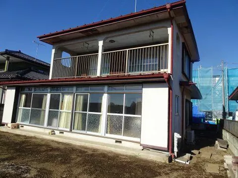 Kawachi-gun, Kamimikawa-cho, Oaza-Shimokamushi (Ishibashi Sta.) 2F 4LK

2.3 million yen